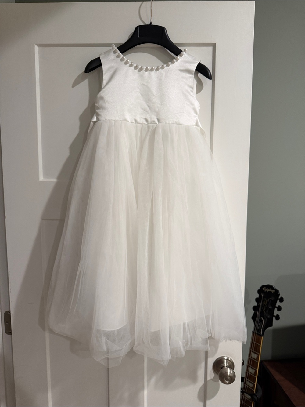 White Sleeveless Tulle Formal Dress for Girls with Pearl Detail